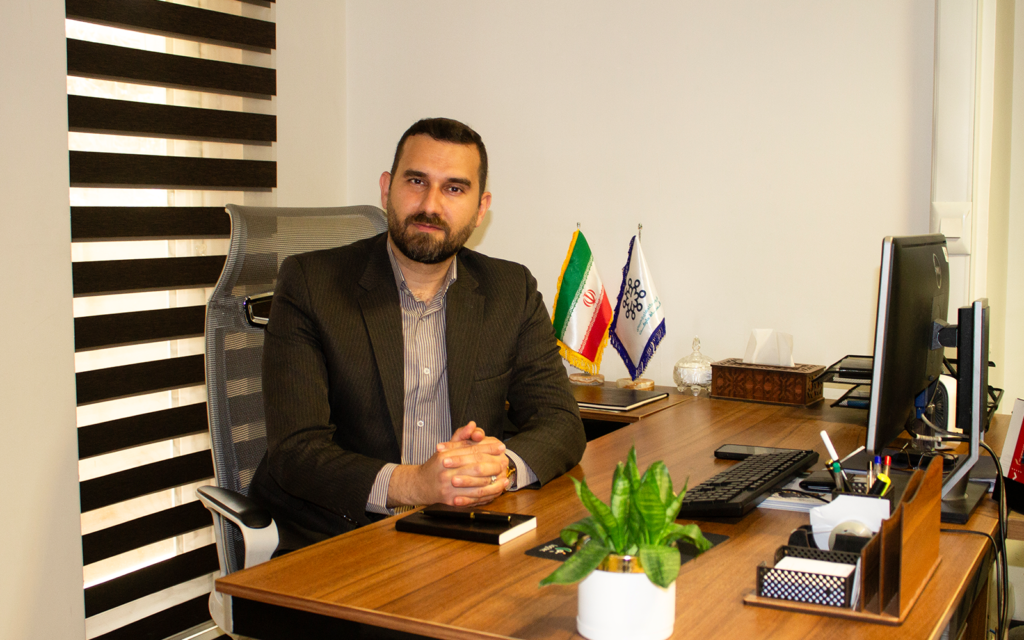 فروش آنلاین و اپلیکیشن اقساط مارکت با هزار نماینده فروش